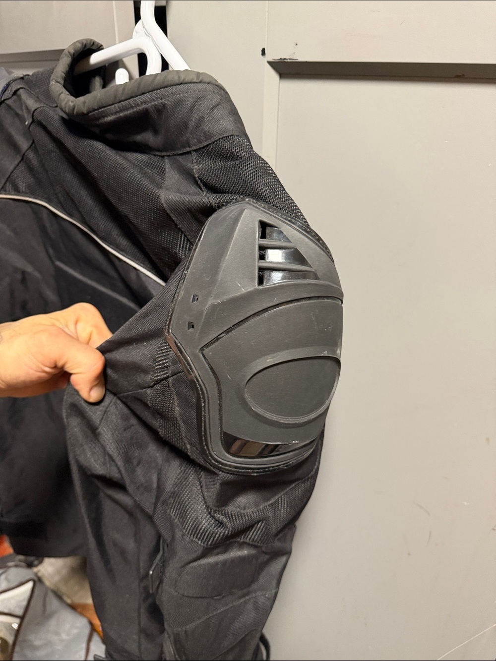 Men's Black Performance Motorcycle Jacket with Reflective Stripe - Picture 5 of 6
